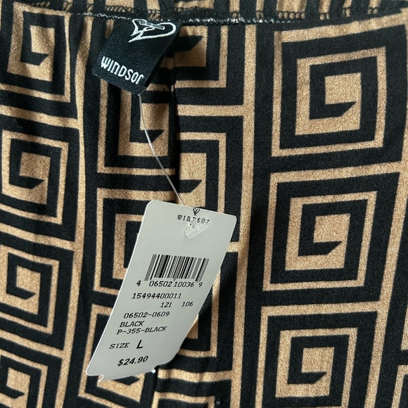 Windsor 2 piece set! - Picture 7 of 7